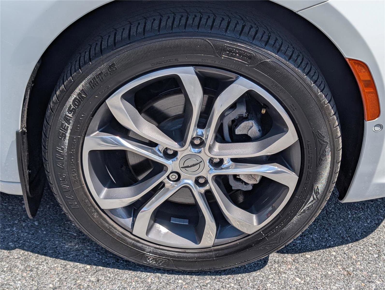 Used 2021 Chrysler Pacifica Pinnacle AWD/4WD image 11