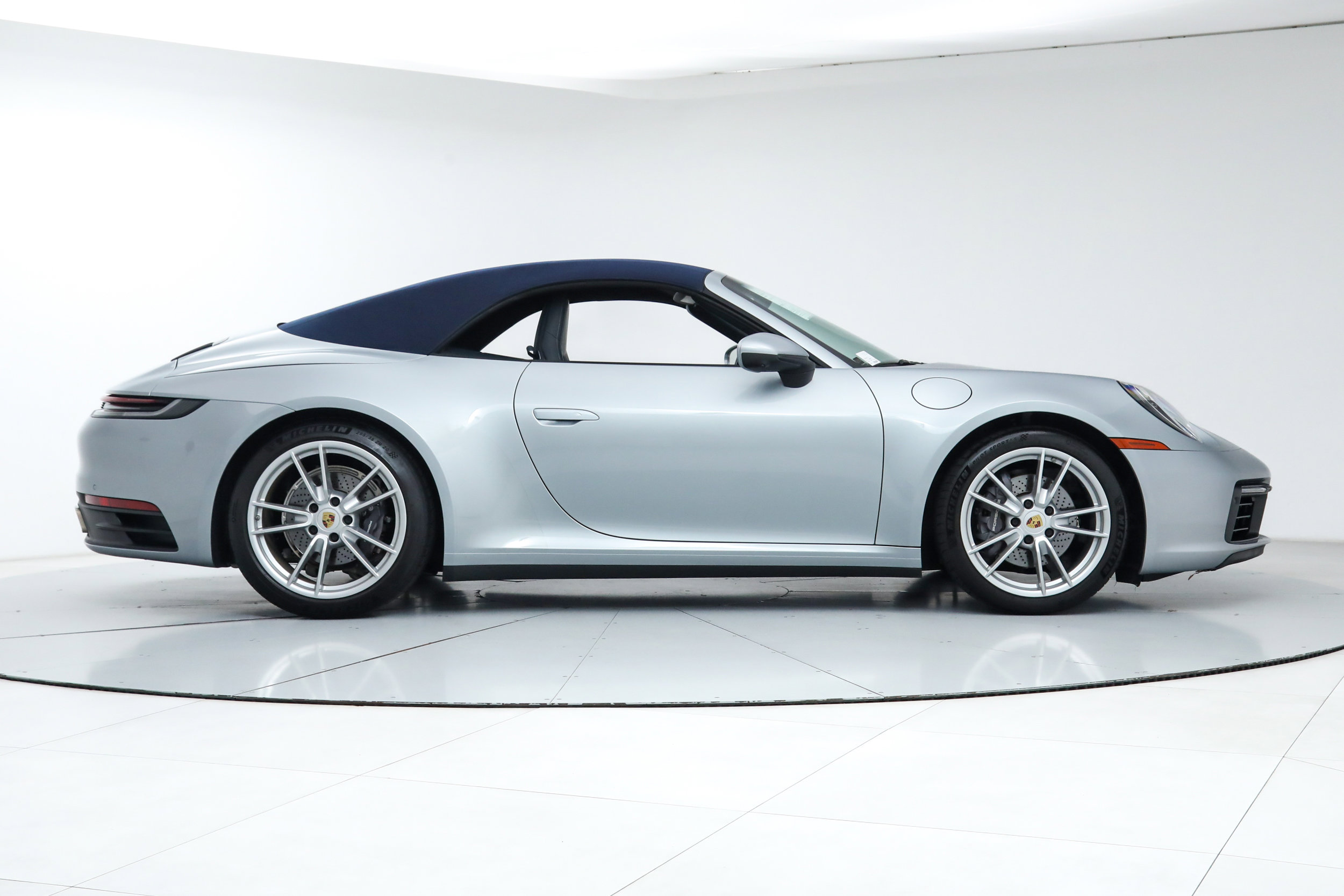 Used 2022 Porsche 911 Carrera RWD image 8