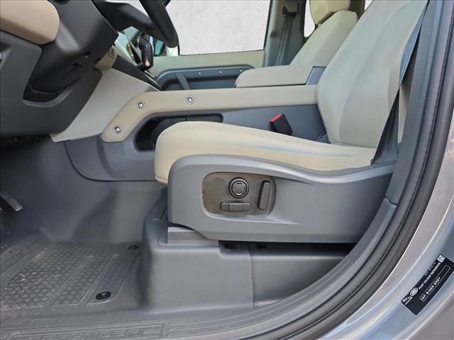 Certified 2024 Land Rover Defender 110 SE image 28