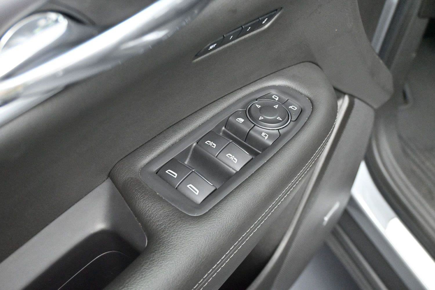Used 2024 Cadillac XT6 Luxury FWD image 14