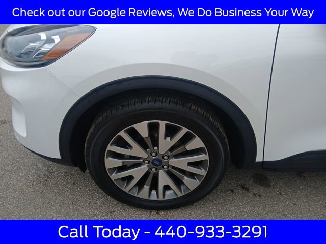 Certified 2022 Ford Escape Titanium w/ Class II Trailer Tow Package image 18