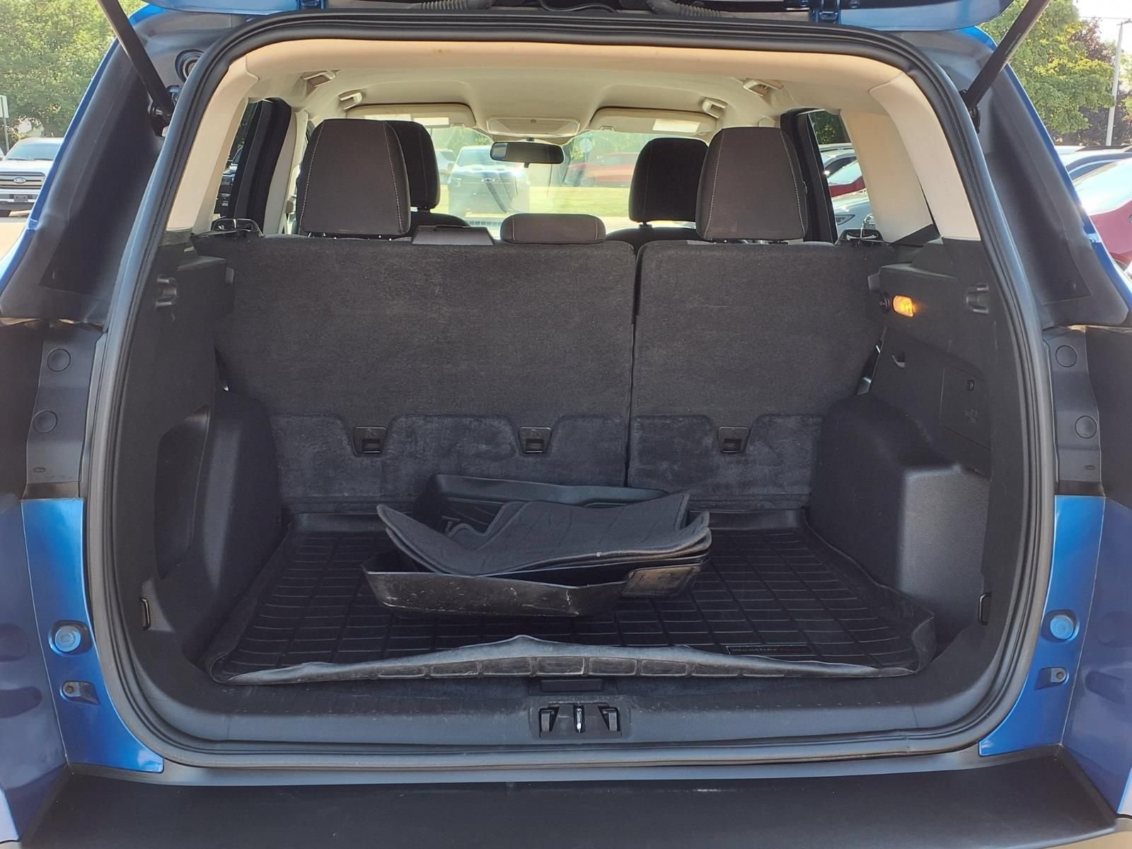 Used 2017 Ford Escape SE AWD/4WD image 10