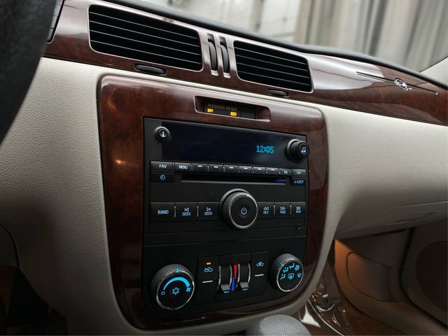 Used 2009 Chevrolet Impala LS FWD image 28