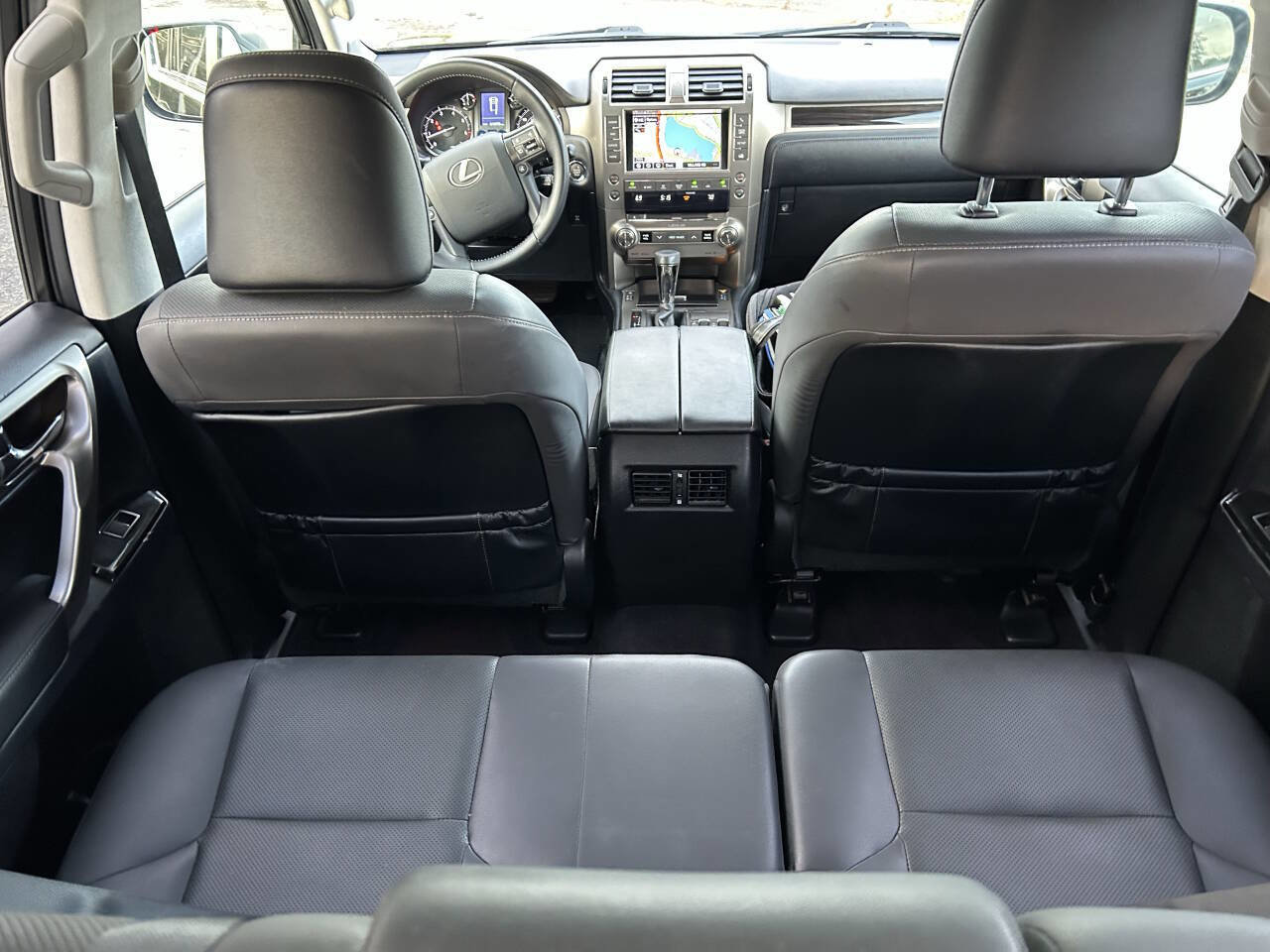 Used 2018 Lexus GX 460 image 14