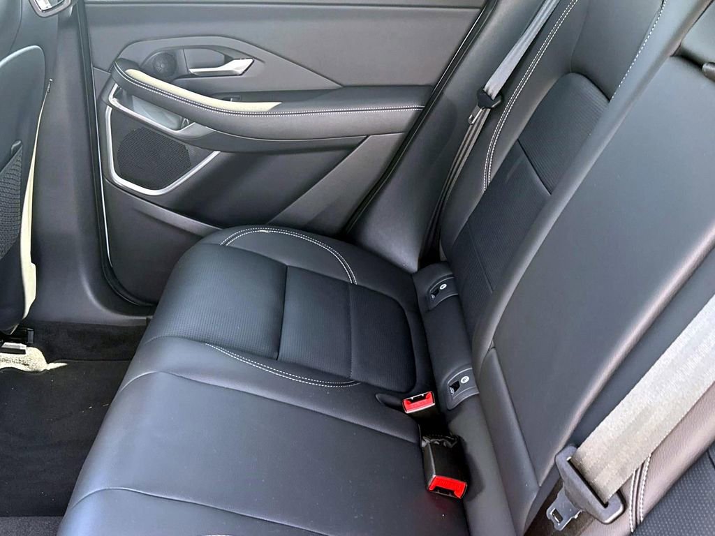 New 2024 Jaguar E-PACE R-Dynamic SE image 12