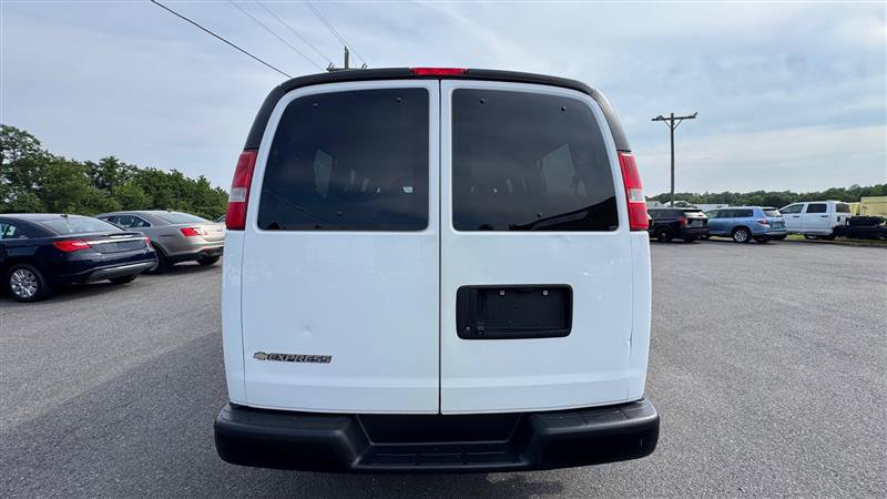 Used 2017 Chevrolet Express 2500 LS RWD image 16