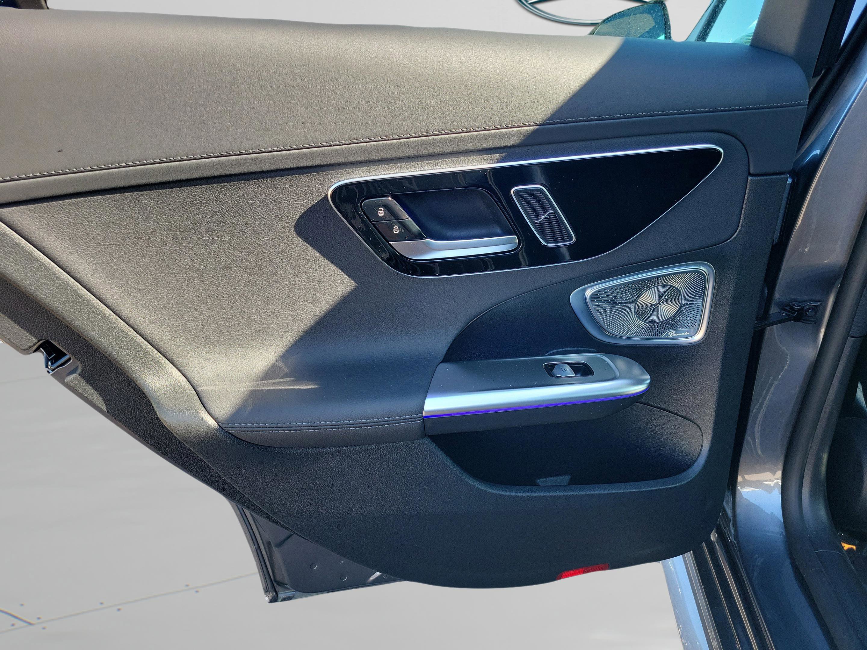 Certified 2025 Mercedes-Benz C 300 Sedan image 28