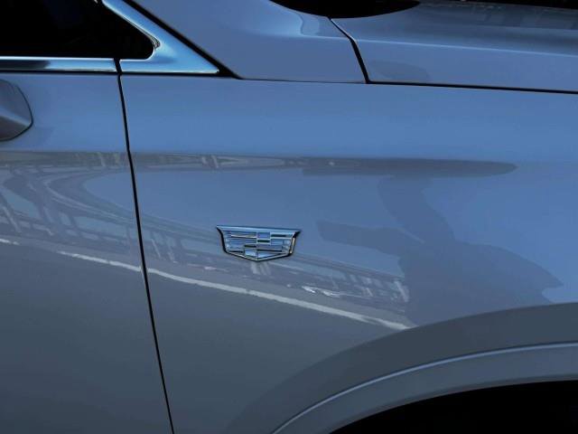 Used 2024 Cadillac XT6 Luxury w/ LPO, Floor Liner Package FWD image 8