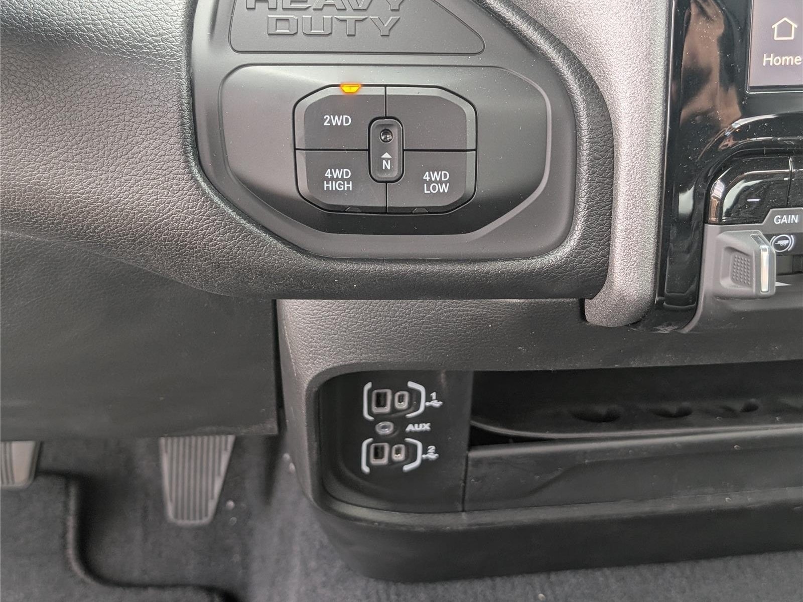 New 2026 RAM 3500 Tradesman AWD/4WD image 17