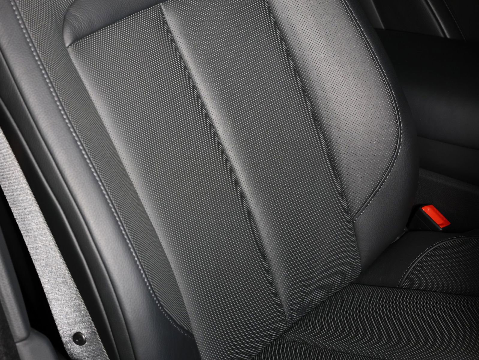 Used 2019 Rolls-Royce Cullinan image 35