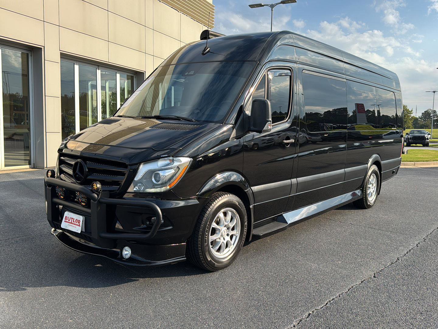 Used 2018 Mercedes-Benz Sprinter 3500 video 1