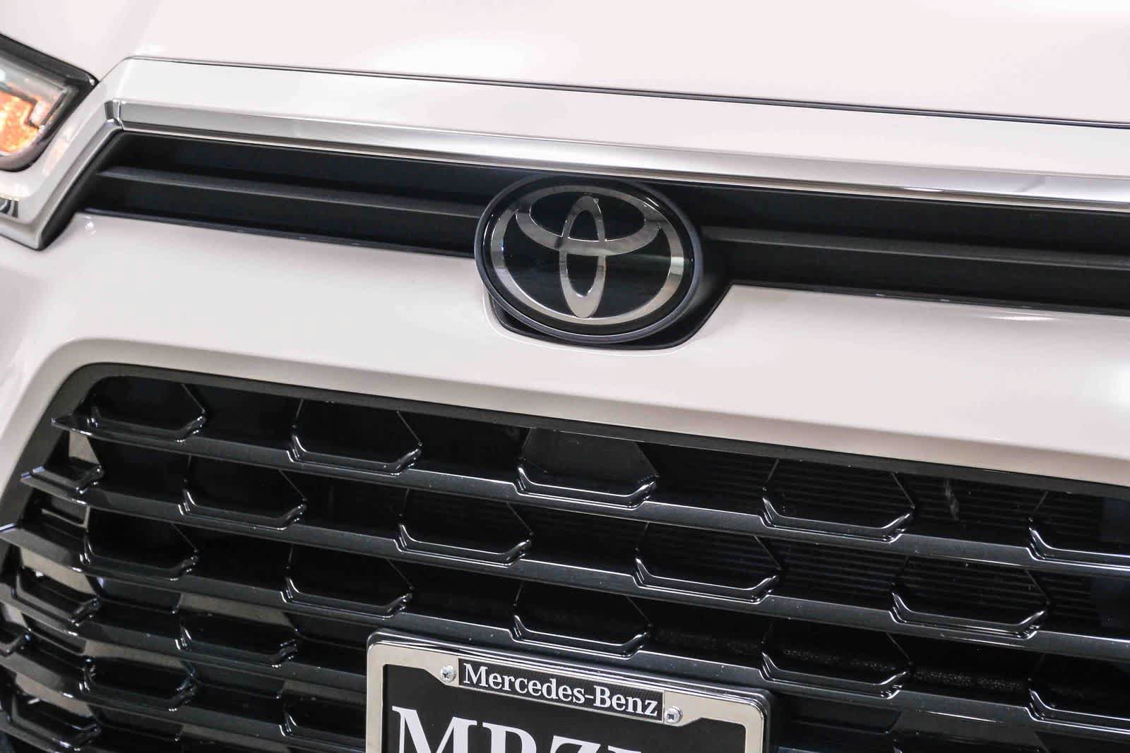 Used 2024 Toyota Grand Highlander FWD image 13