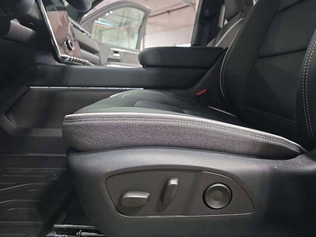 New 2026 GMC Sierra EV Elevation AWD/4WD image 28
