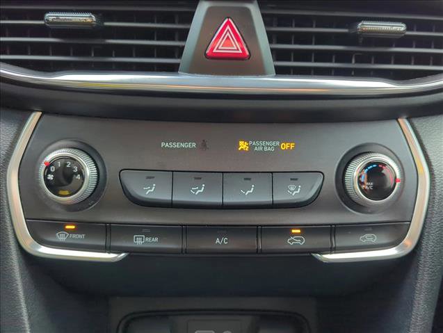 Used 2020 Hyundai Santa Fe SE w/ Cargo Package image 19