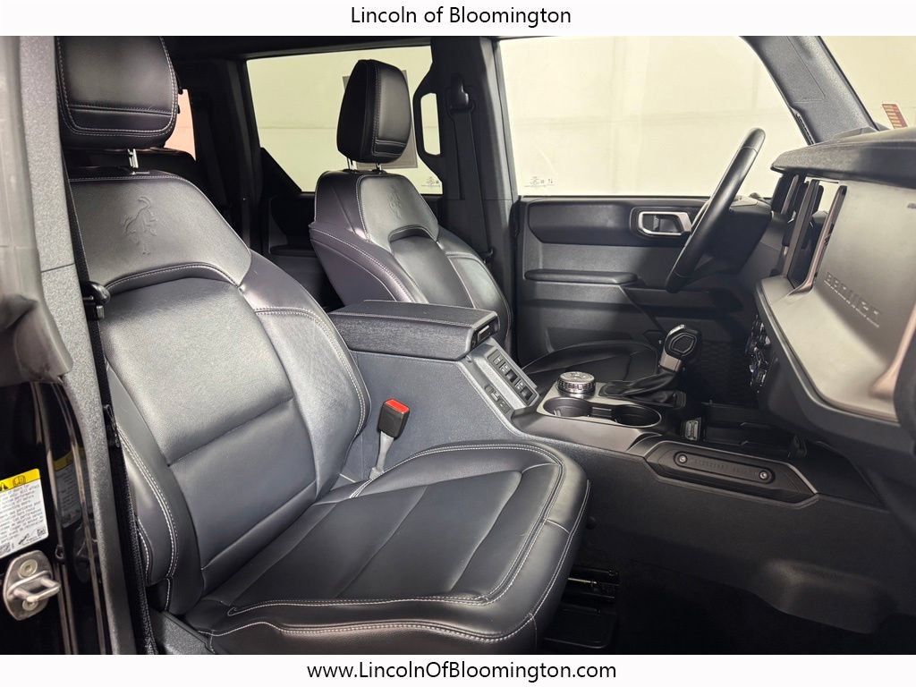 Used 2025 Ford Bronco Outer Banks AWD/4WD image 12