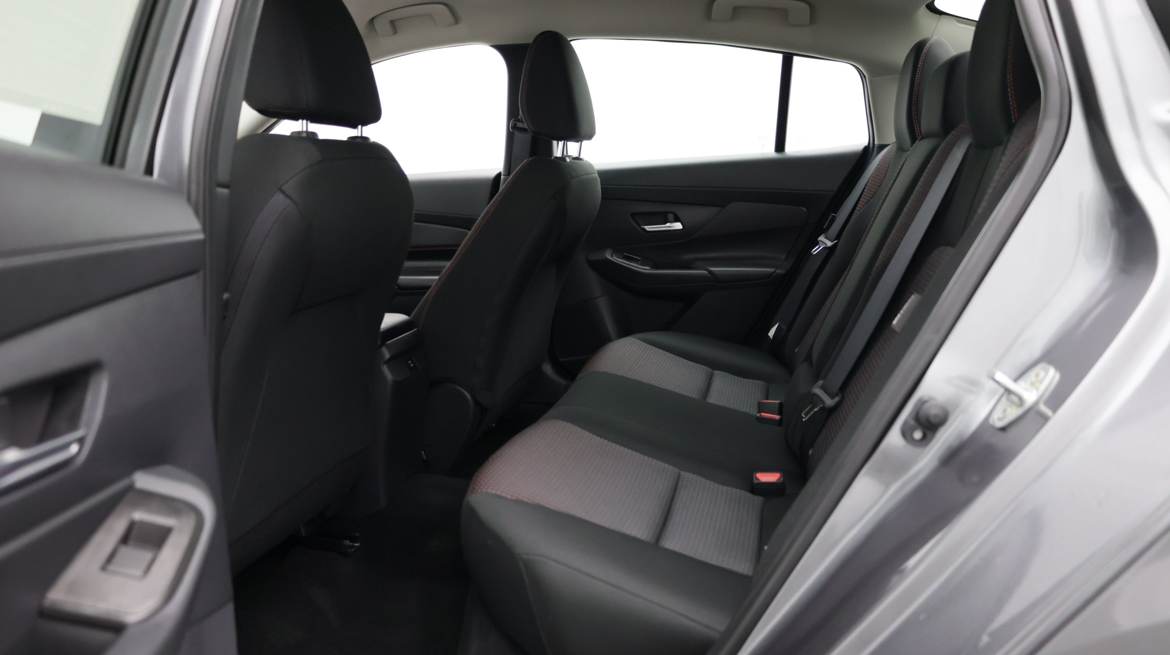 Used 2026 Nissan Sentra SR w/ Floor Mat Package FWD image 26