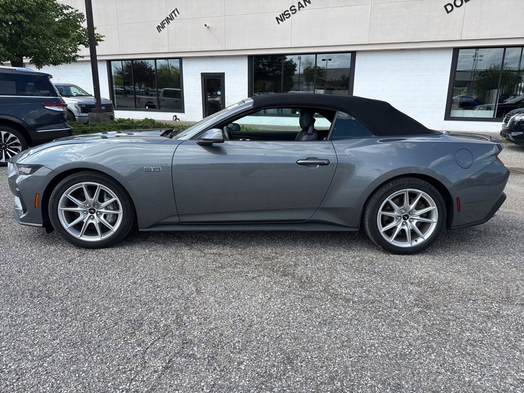 Used 2025 Ford Mustang GT Premium RWD image 7