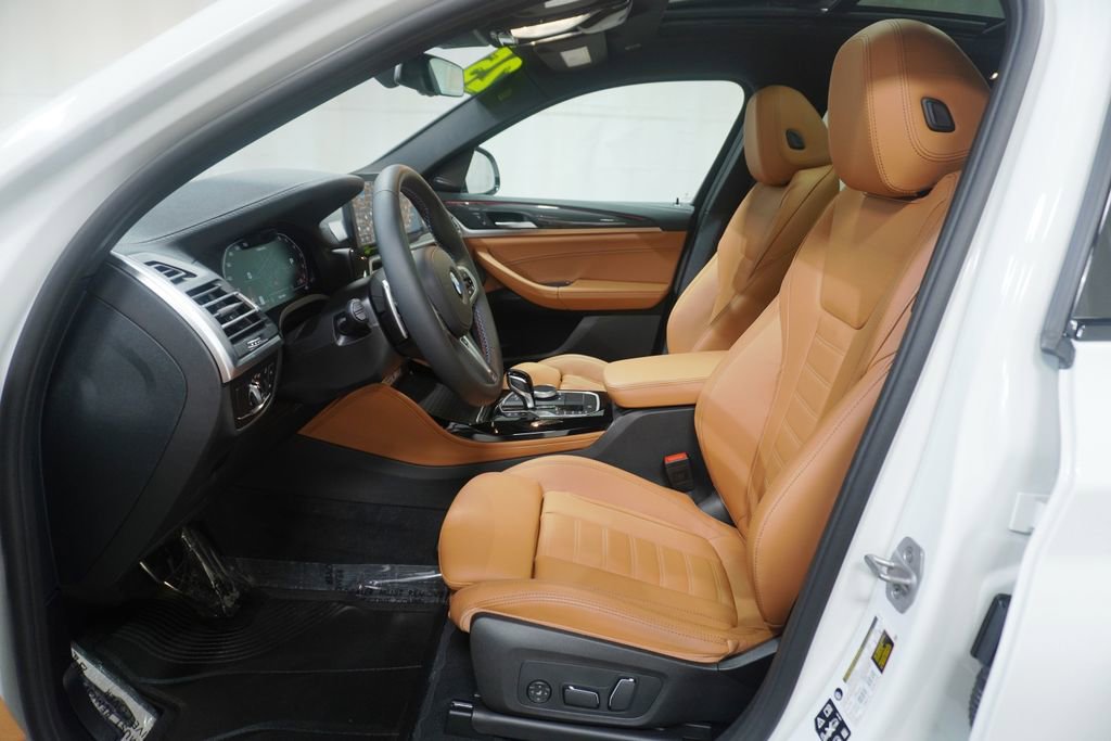 Used 2025 BMW X4 M40i image 11