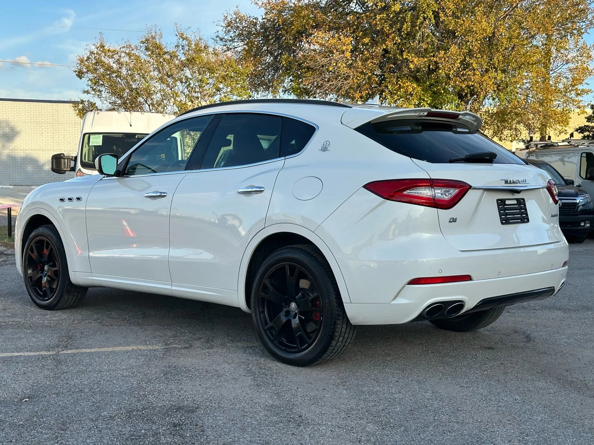 Used 2017 Maserati Levante w/ Sport Package image 4