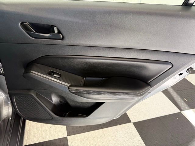 Used 2025 Nissan Altima 2.5 SV image 25