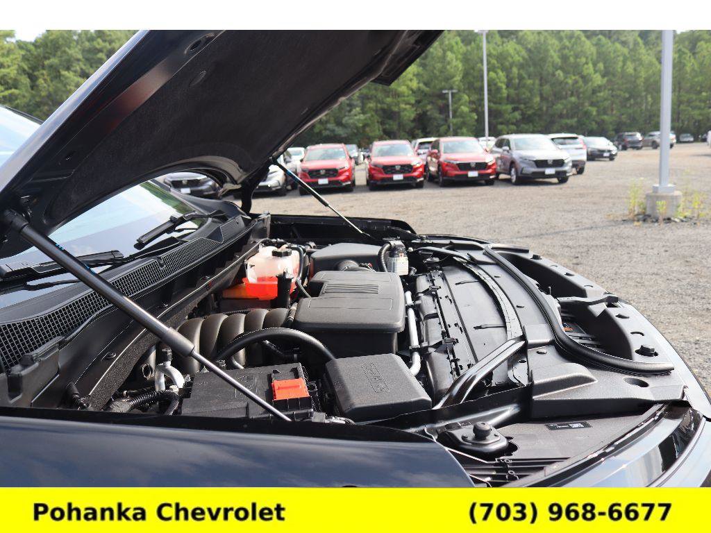 Certified 2025 Chevrolet Suburban Premier image 31