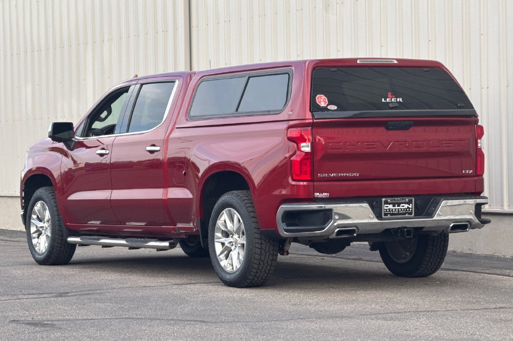 Used 2020 Chevrolet Silverado 1500 LTZ AWD/4WD image 9