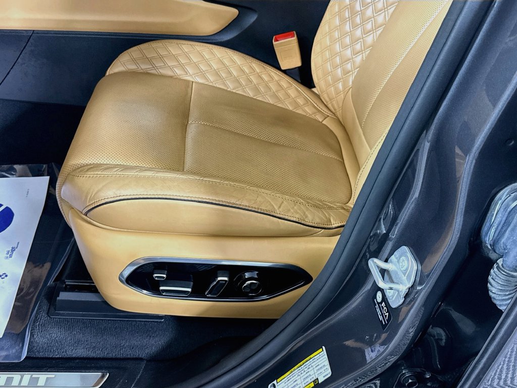 Used 2024 Jeep Grand Cherokee Summit AWD/4WD image 27
