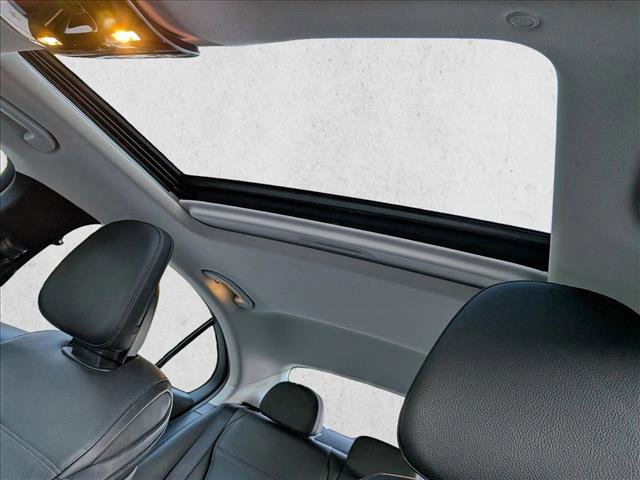 Used 2022 Mercedes-Benz C 300 Sedan image 12