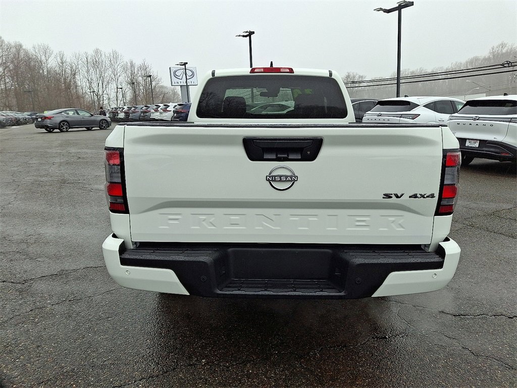 Used 2024 Nissan Frontier SV w/ Technology Package image 6