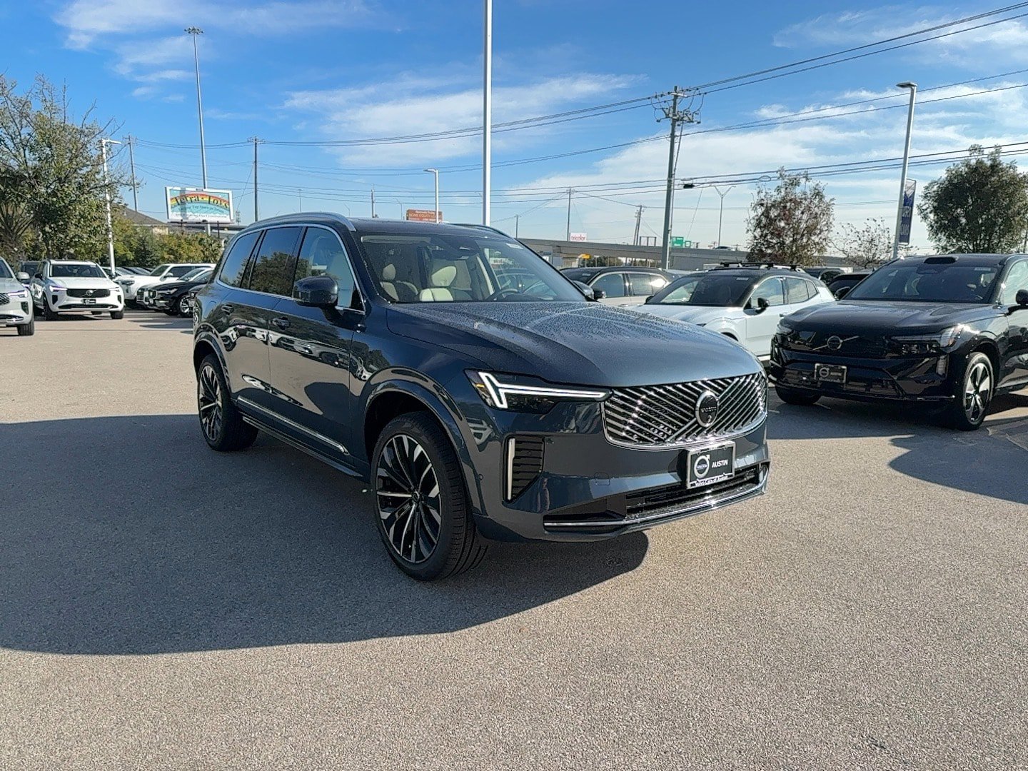 New 2026 Volvo XC90 B6 Ultra w/ Protection Package image 7