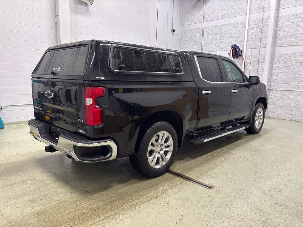 Used 2024 Chevrolet Silverado 1500 LTZ AWD/4WD image 4