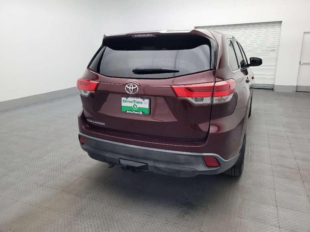 Used 2018 Toyota Highlander LE FWD image 7