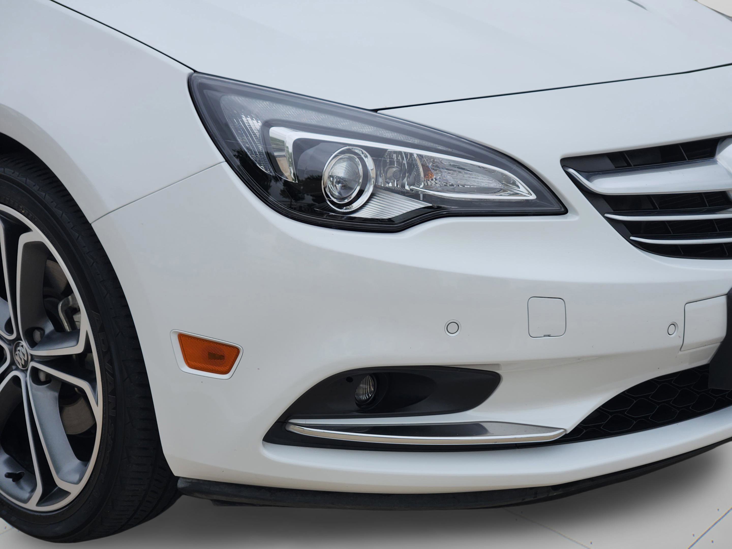 Used 2019 Buick Cascada Premium image 34