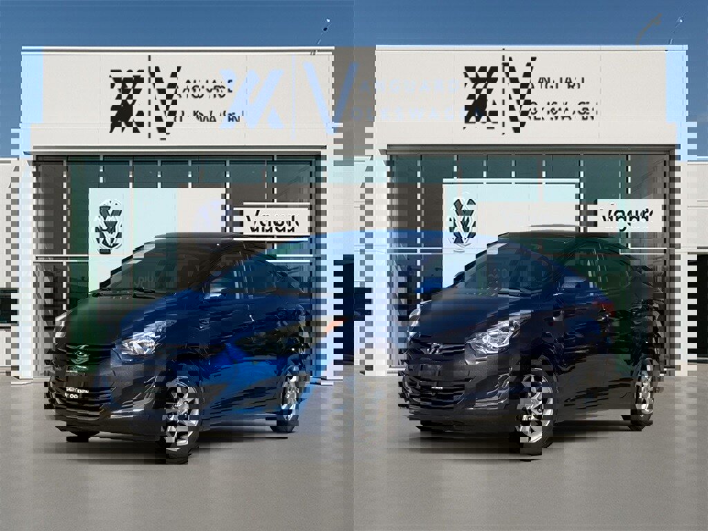 Used 2015 Hyundai Elantra SE image 1