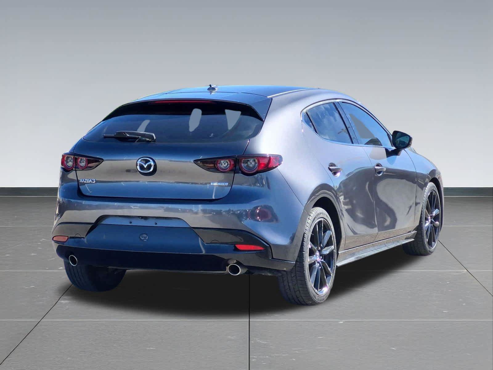Used 2019 MAZDA MAZDA3 Hatchback w/ Premium Package FWD image 6