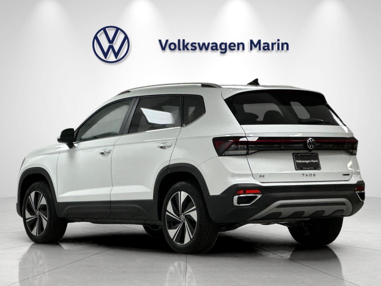 New 2026 Volkswagen Taos SE AWD/4WD image 3
