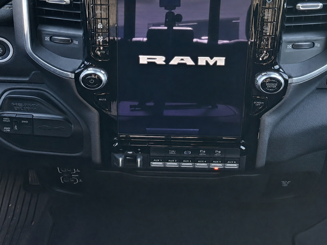 Used 2022 RAM 3500 Laramie AWD/4WD image 10