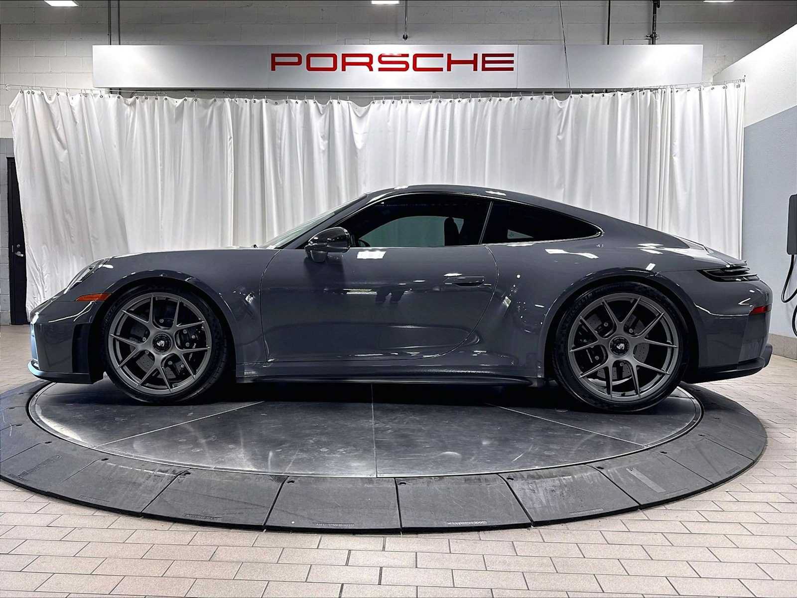 Used 2026 Porsche 911 GT3 RWD image 2