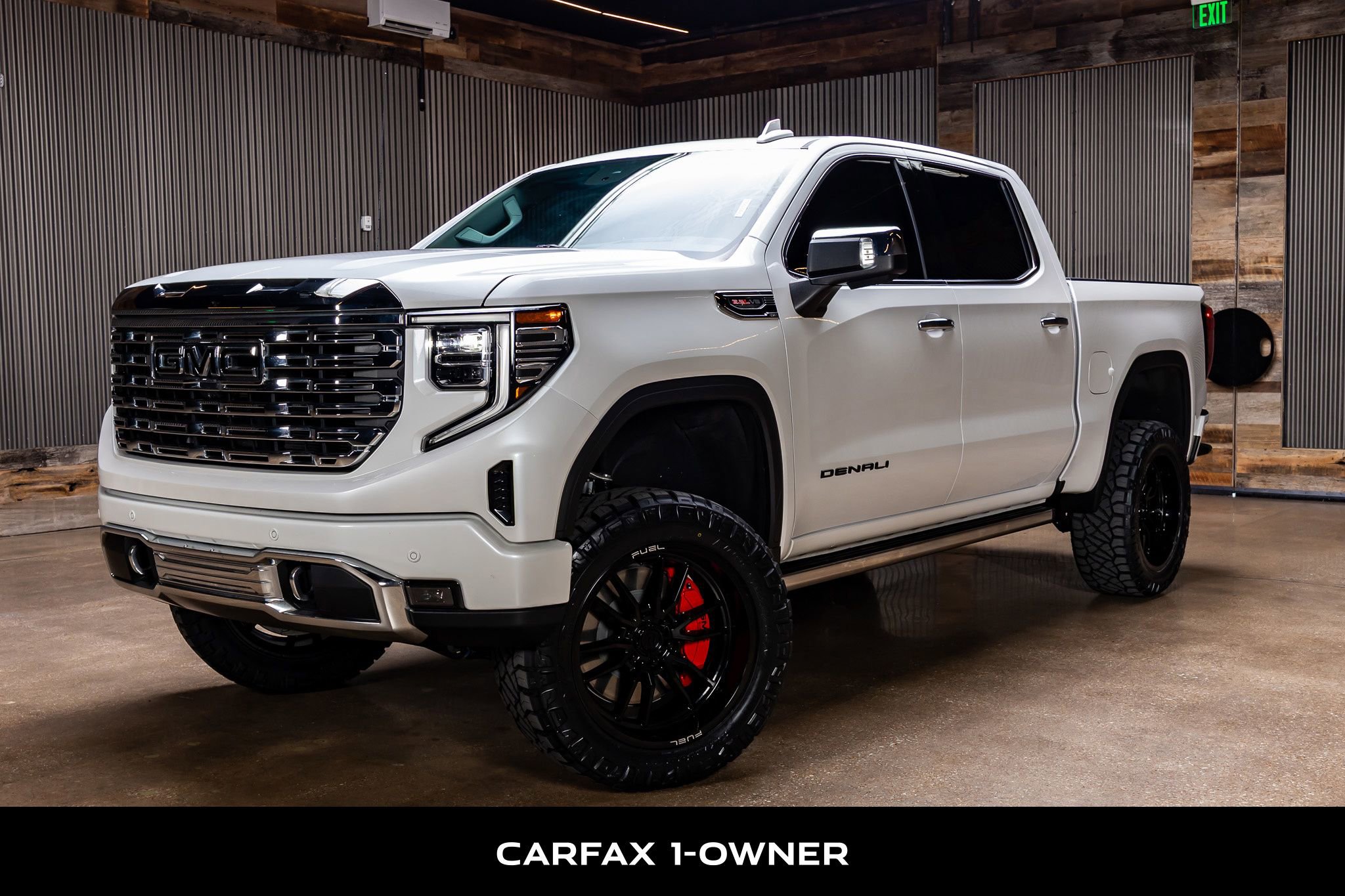 Used 2025 GMC Sierra 1500 Denali w/ Denali Reserve Package AWD/4WD image 5