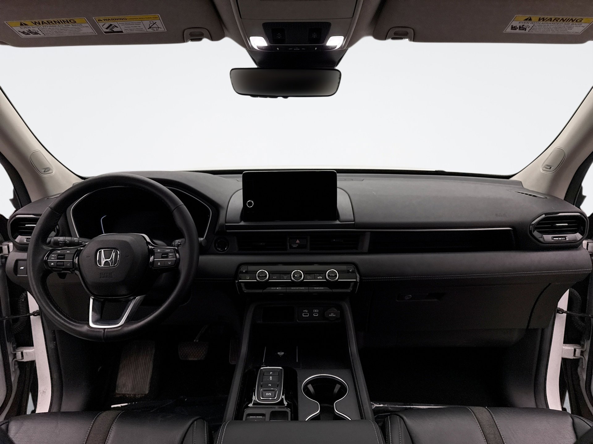 Used 2023 Honda Pilot Touring image 14