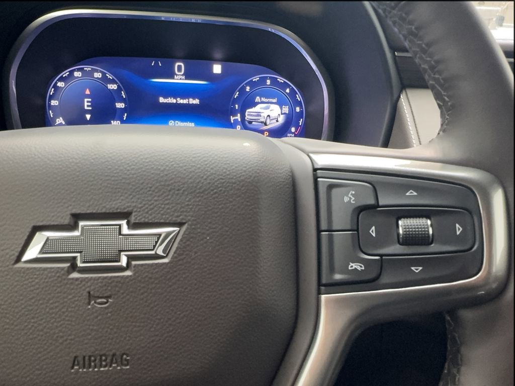 Used 2023 Chevrolet Tahoe Z71 w/ Luxury Package AWD/4WD image 46