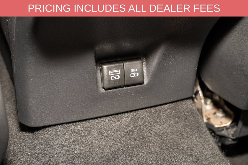 Used 2025 Toyota Camry LE FWD image 7