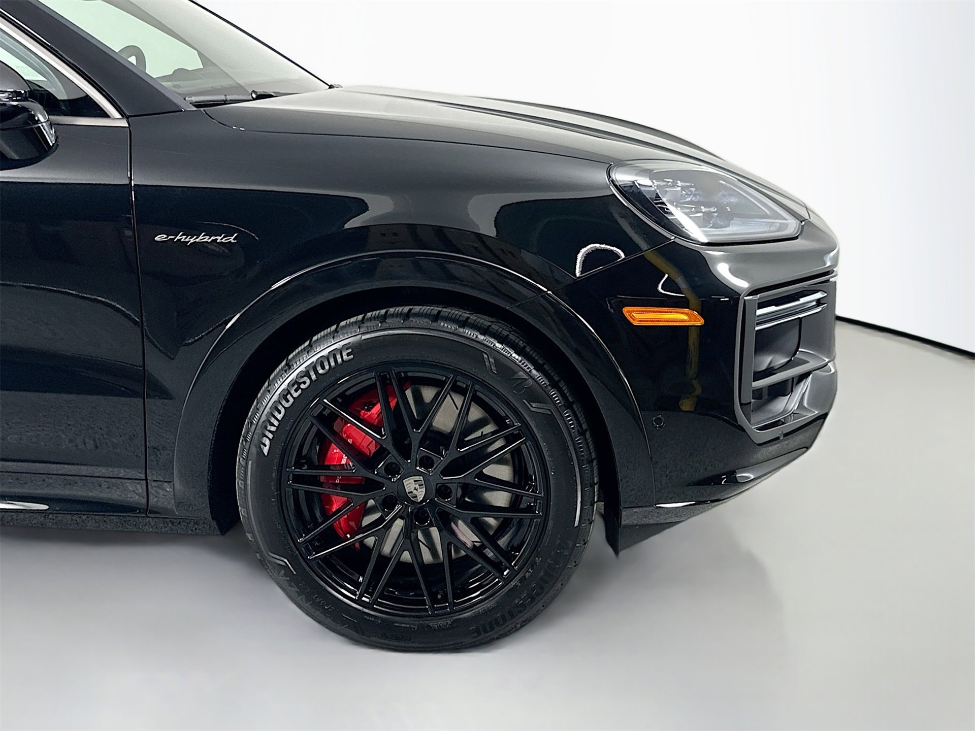 New 2026 Porsche Cayenne Turbo image 14