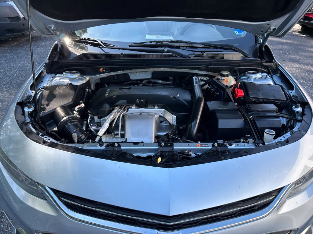Used 2017 Chevrolet Malibu Premier w/ Premier Sun and Wheel Package FWD image 13