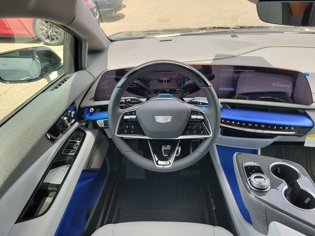 New 2027 Cadillac Optiq Sport w/ LPO, Floor Liner Package AWD/4WD image 9