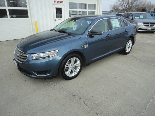 Used 2018 Ford Taurus SE image 21
