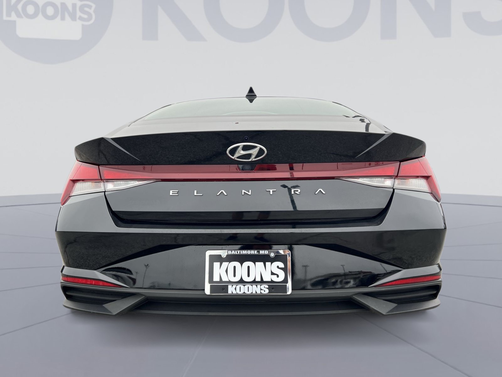 Used 2023 Hyundai Elantra SEL w/ Convenience Package FWD image 5