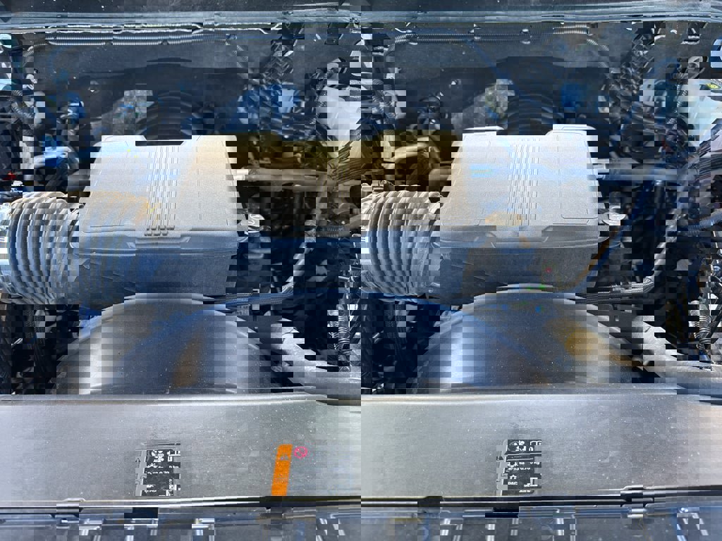 Used 2024 Chevrolet Silverado 2500 LT image 35