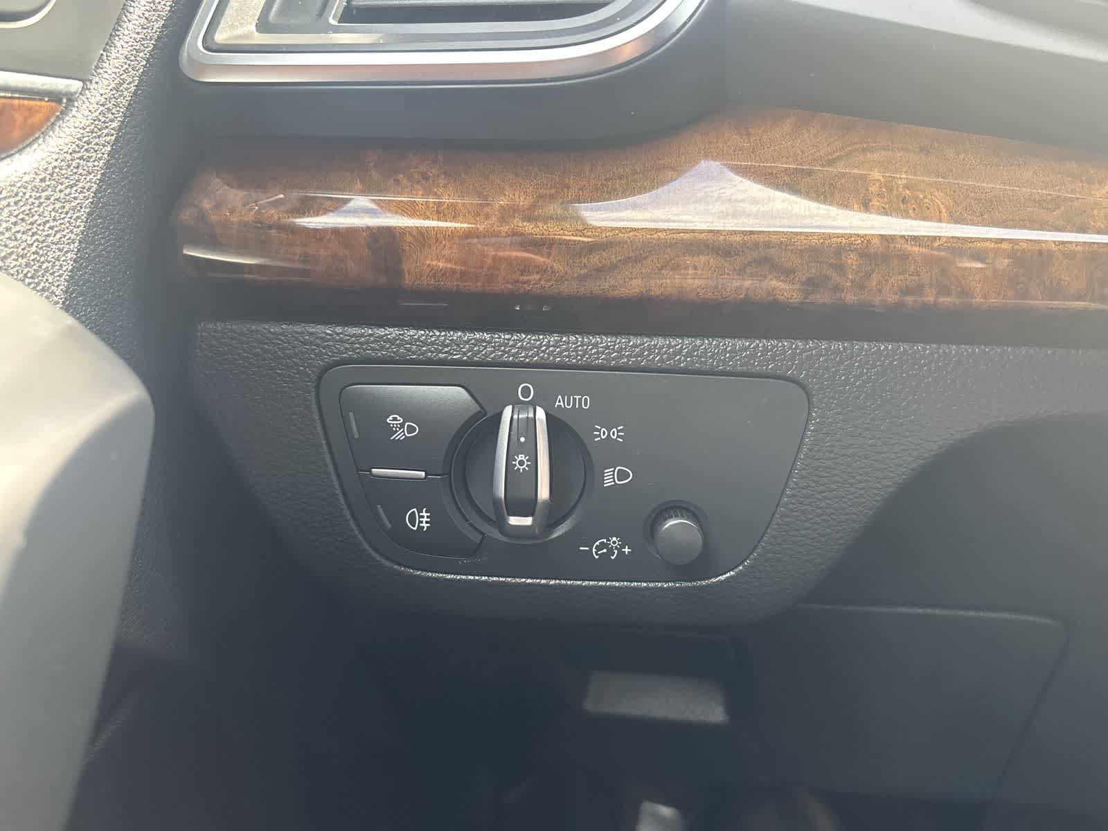 Used 2018 Audi Q5 Premium Plus AWD/4WD image 16