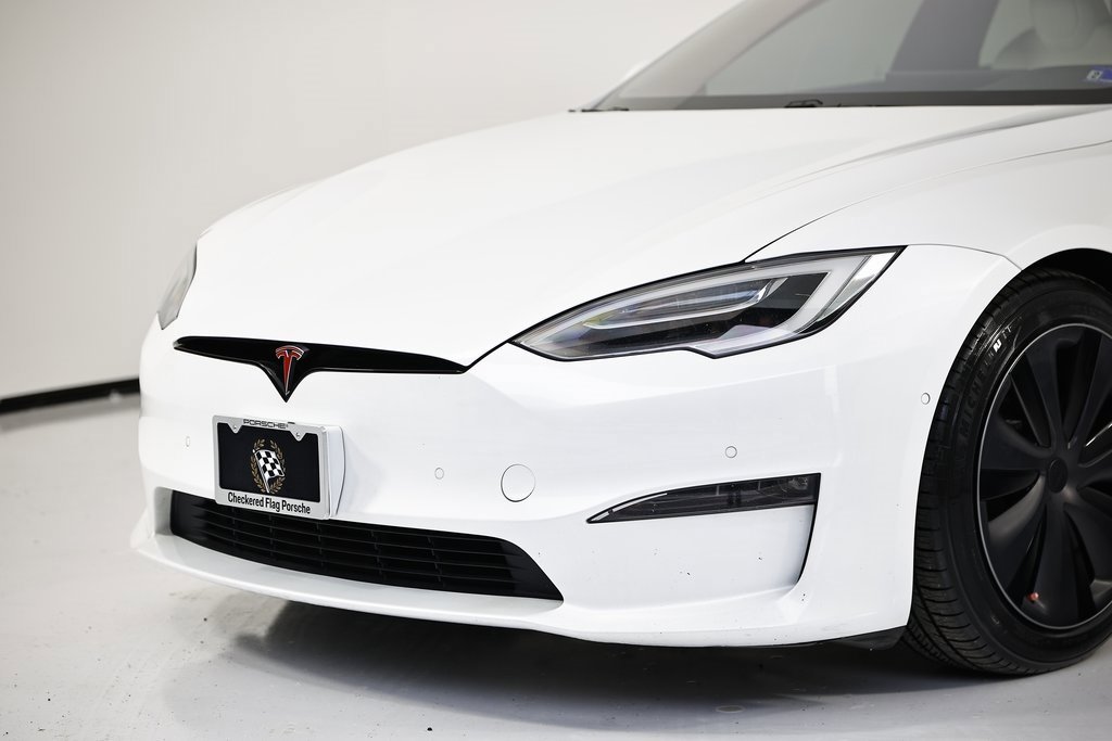 Used 2022 Tesla Model S Plaid image 2
